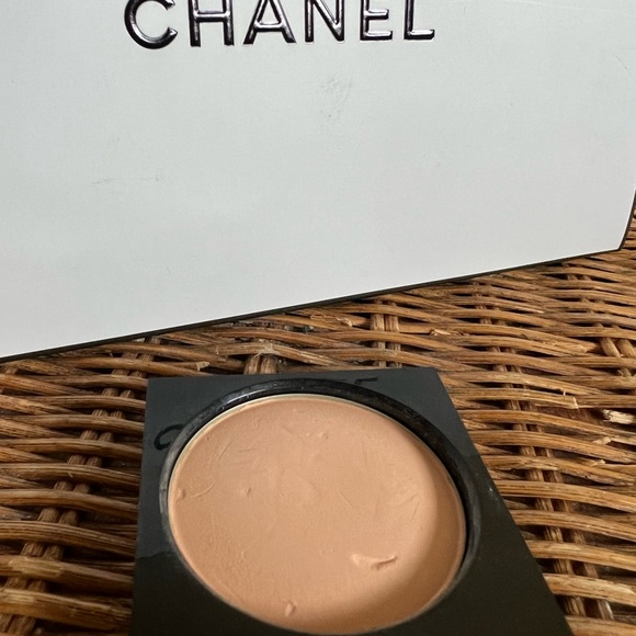 Chanel les beige Foundation powder new - Picture 6 of 6